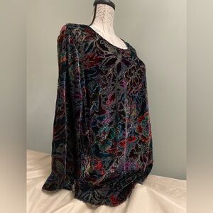 Chico's Vibrant Floral Velvet Tunic Top size 2 Large Beautiful